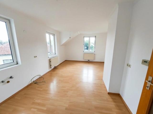 Helle 83m² Wohnung mit Balkon / Förderbar/ in St Leonhard am Forst