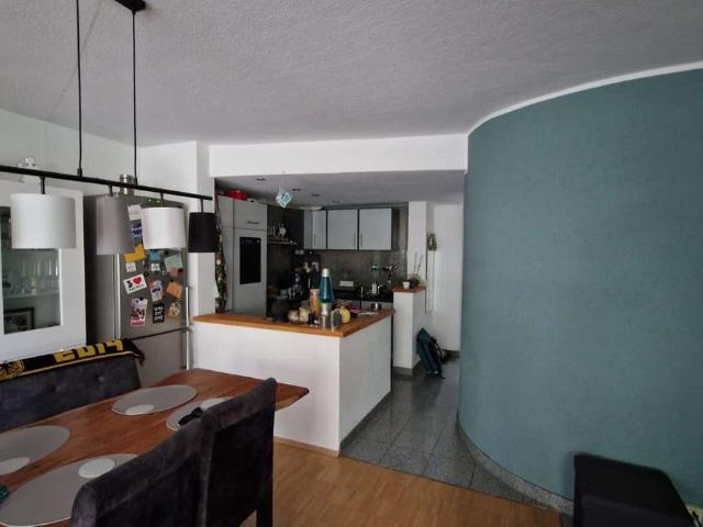 Helle 85qm Maisonette Wohnung mit Garten und Terrasse