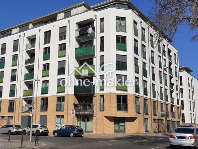 Helle 97m², Neubauwohnung aus 2019 in Lichtenberg: 3 Zi 2 Balkone, Aufzug, Fußbodenheizung, provisionsfrei, bezugsfrei