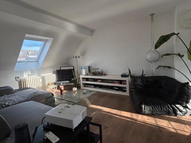 Helle 120 qm Wohnung mit Dachterrasse