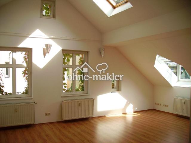 Helle 126 m² Loft Maisonette im grünen Waidmannslust – Ideal als Home/Office