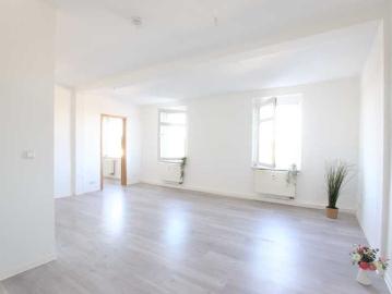 Helle 1 Raum Wohnung in zentraler Lage – optional mit Einbauküche zu vermieten