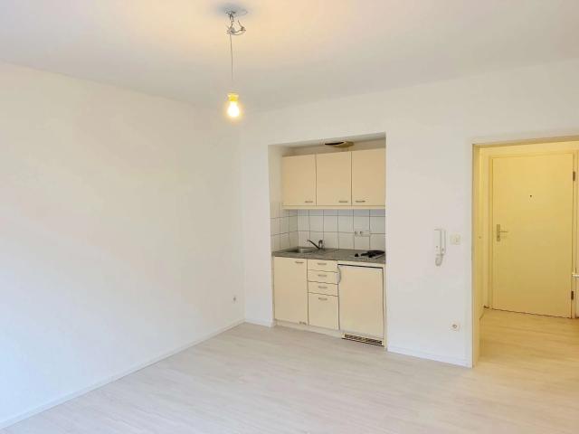 Helle 1 Zimmer Wohnhung mit Einbauküche in zentraler Innenstadtlage von Gießen