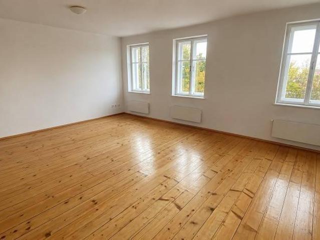Helle 1 Zimmer Wohnung mit Aussicht