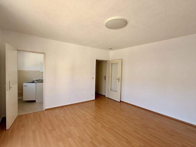 Helle 1 Zimmer Wohnung mit Balkon und Aufzug in schöner Lage von Frankfurt Bornheim