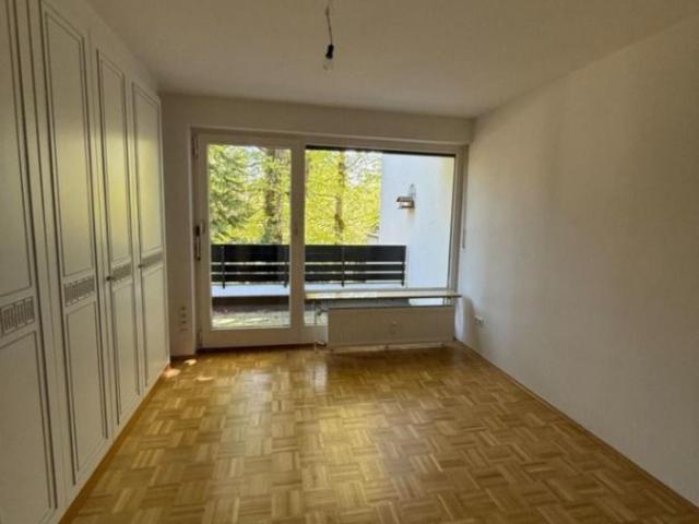 Helle 1 Zimmer Wohnung mit Einbauküche und Balkon in Horn
