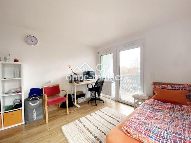 Helle 1 Zimmer Wohnung mit großzügiger Dachterrasse + Tiefgarage