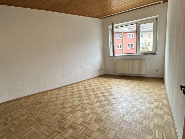 Helle 1 Zimmer Wohnung mit Parkettboden in Essen Altendorf