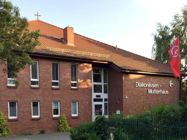 Helle 1 Zimmer Wohnung mit Service Wohnen in Genthin