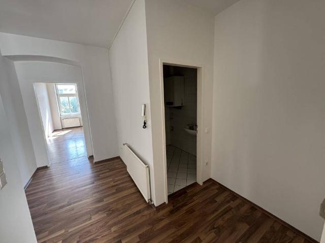 Helle 1 Zimmer Wohnung nahe U3 Johnstraße