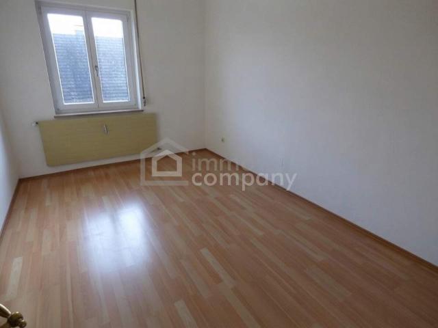 Helle 1 Zimmer Wohnung im Zentrum von Jennersdorf