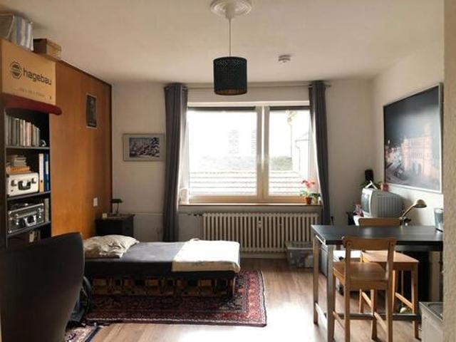 Helle 1 Zimmer Wohnung in zentraler und ruhiger Lage