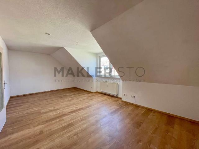 Helle 1 Zimmer Dachgeschosswohnung mit EBK & Tageslichtbad in Dresden Löbtau