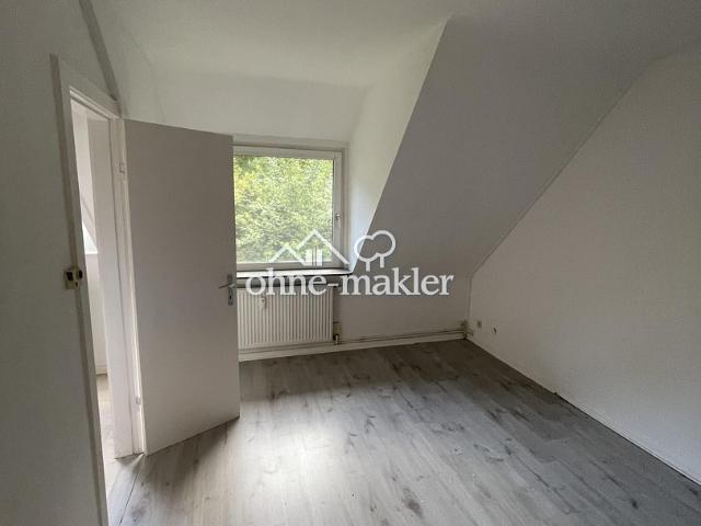 Helle 1 Zimmerwohnung im Grünen Rissen