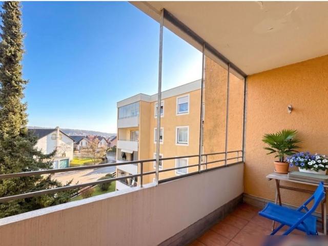 Helle 1,5 Zimmer Wohnung in guter Wohnlage von Kaufbeuren – mit Balkon, Einbauküche und Tiefgarage