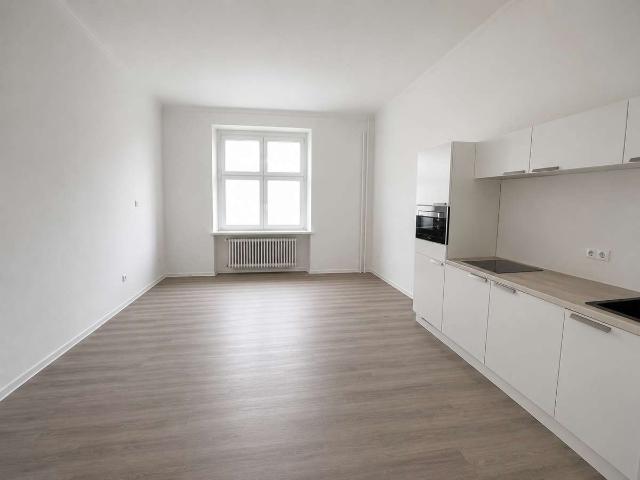 helle 1,5 Zimmer Wohnung mit Einbauküche in Essen Stadtkern