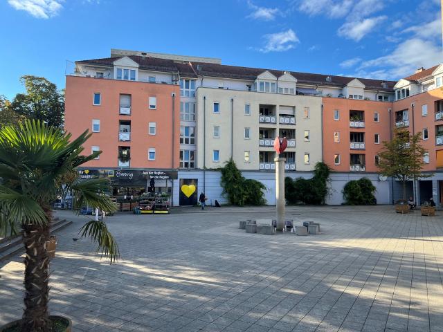 Helle 1,5 Zimmer Wohnung mit Loggia in zentraler Lage von Freiburg