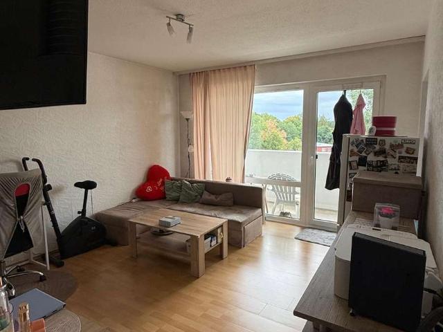 Helle 1Zimmer Wohnung mit Balkon in Eckersdorf