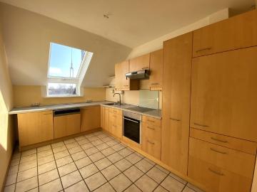 Helle 2‑ bis 4‑Zimmer‑Wohnung mit Loggia und ausgebautem Spitzboden