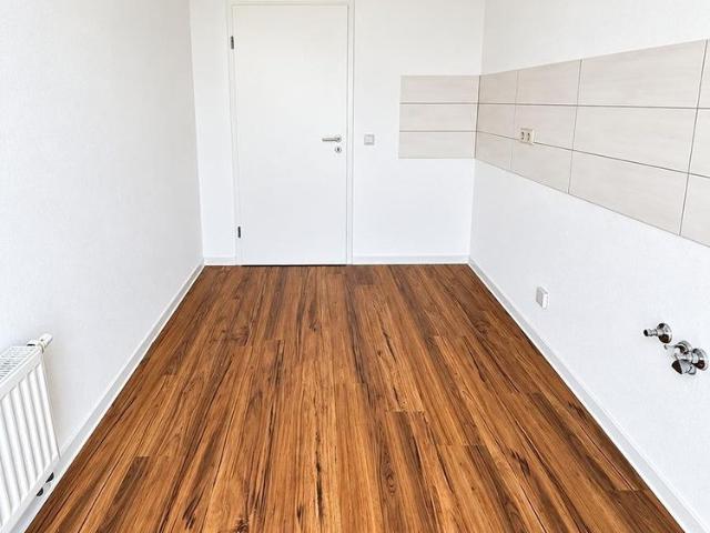 helle 2 Raum DG Maisonette Wohnung mit Balkon in Hauptbahnhofsnähe