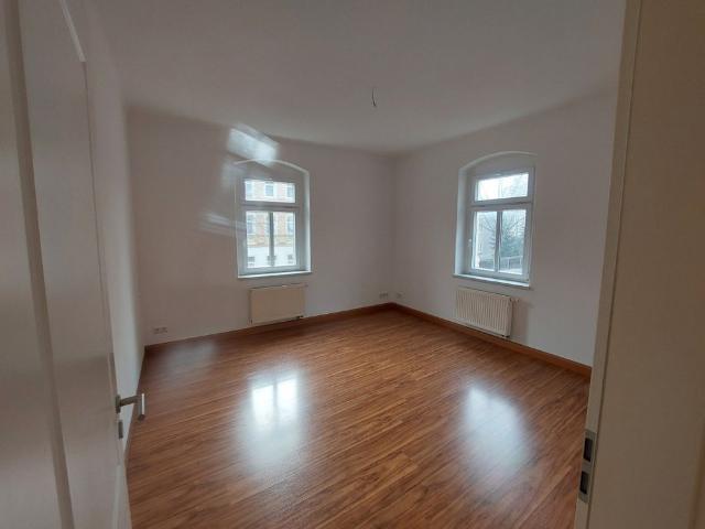 Helle 2 Raum Wohnung, mit Keller