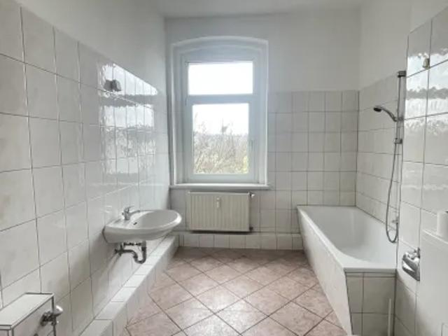 Helle 2 Raum Wohnung nahe des Reichenbacher Zentrums mit Einbauküche