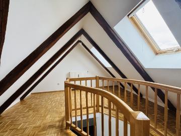 Helle 2 Zi Dachgeschoß Wohnung mit Stellplatz in Fernitz Mellach, 73m²
