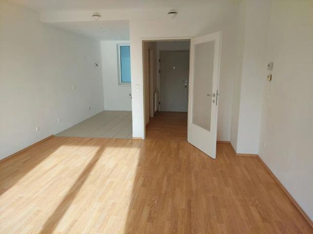 Helle 2 Zi DG Wohnung mit Balkon Lift & Garage in St. Peter in der Au – Miete €717,74!
