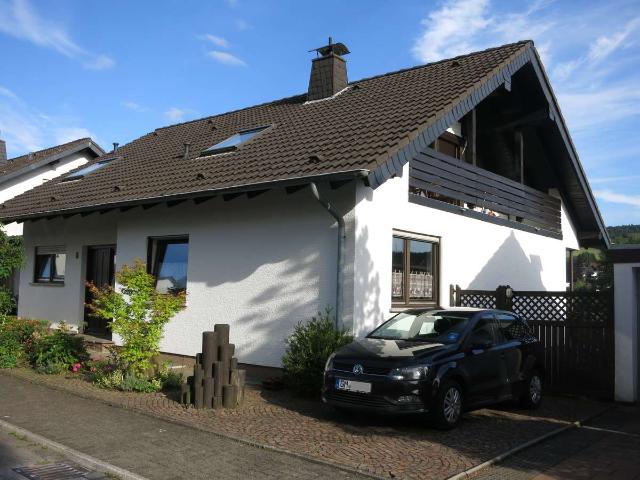Helle 2 Zi DG Wohng. von Nichtraucher, in Engelskirchen Loope zentral