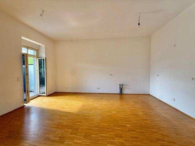 Helle 2 Zi. Erdgeschosswohnung mit Balkon für 1 2 Personen
