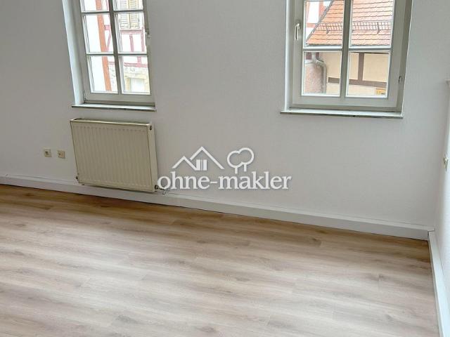 Helle 2 Zi Whg in einem schönen Fachwerkhaus mit neuer EBK und AA optional in Bad Wimpfen