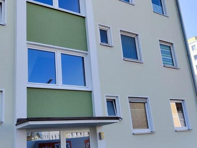 Helle 2 Zi. Wohnung 63 m² mit Süd Loggia in Haunstetten Süd