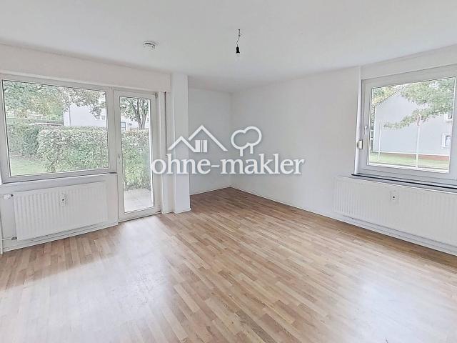 Helle 2 Zimmer Whg. mit TERRASSE und Wannenbad