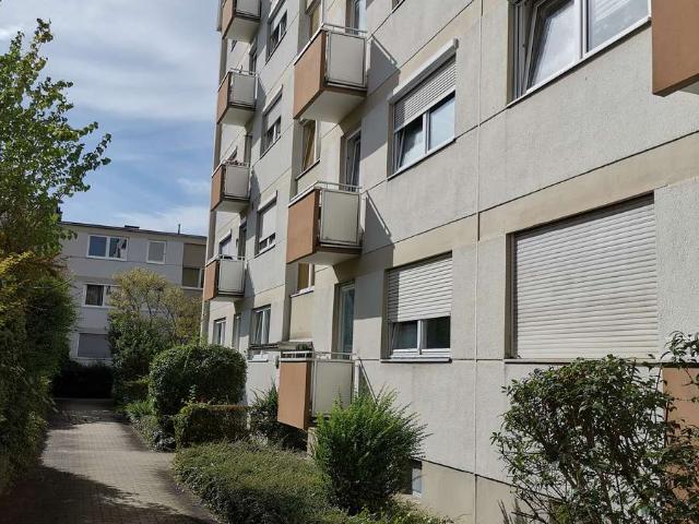 Helle 2 Zimmer Wohnung mit 2 Balkonen in Nürnberg Erlenstegen von privat