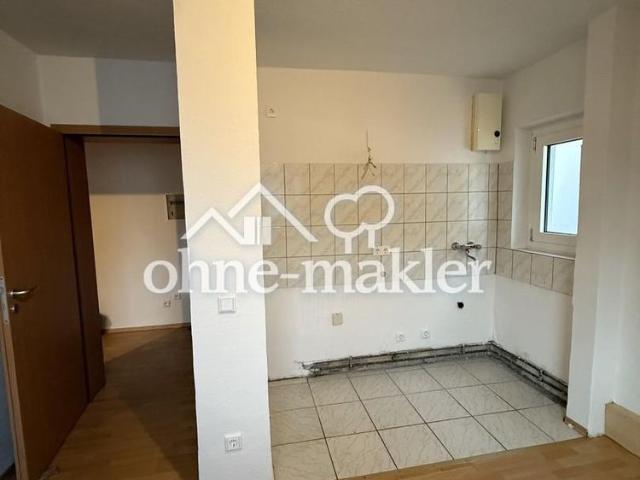 Helle 2 Zimmer Wohnung mit Tageslichtbad
