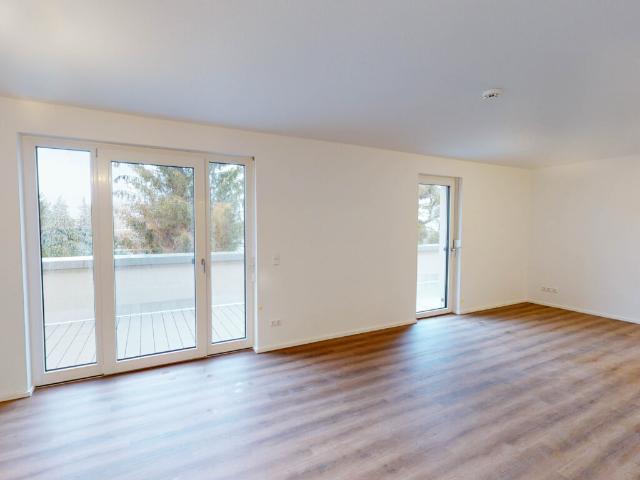 Helle 2 Zimmer Wohnung mit Terrasse und EBK