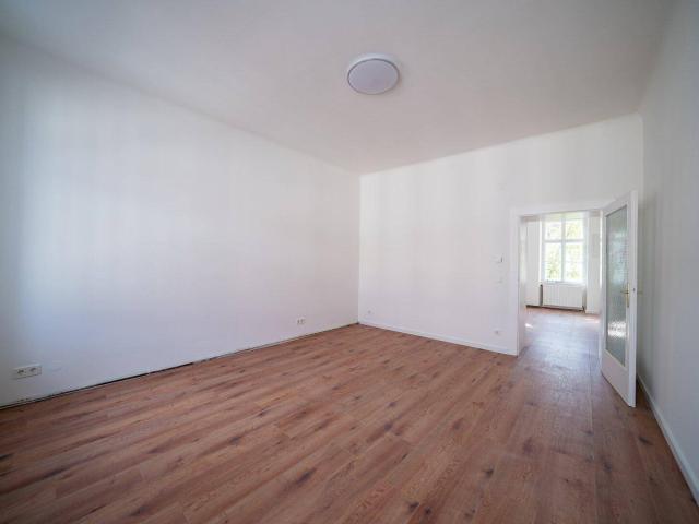 Helle 2 Zimmer Wohnung mit traumhafter Gemeinschaftsdachterrasse