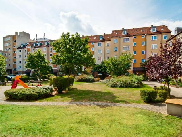 Helle 2 Zimmer Wohnung mit Westbalkon und Aufzug in Nürnberg Steinbühl