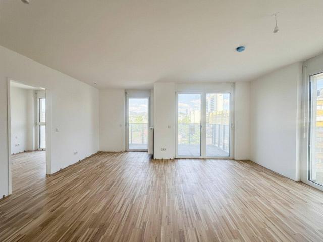 Helle 2 Zimmer Wohnung mit zwei Balkonen im Erstbezug ab Juli 2026