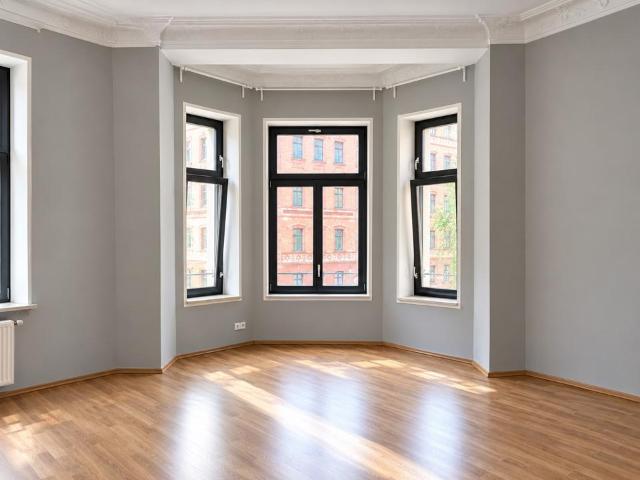 Helle 2 Zimmer Wohnung mit Altbaucharme und Fußbodenheizung