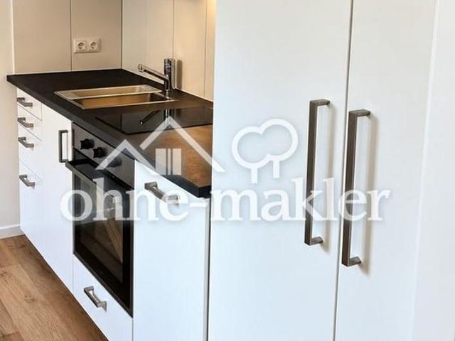 Helle 2 Zimmer Wohnung mit Balkon