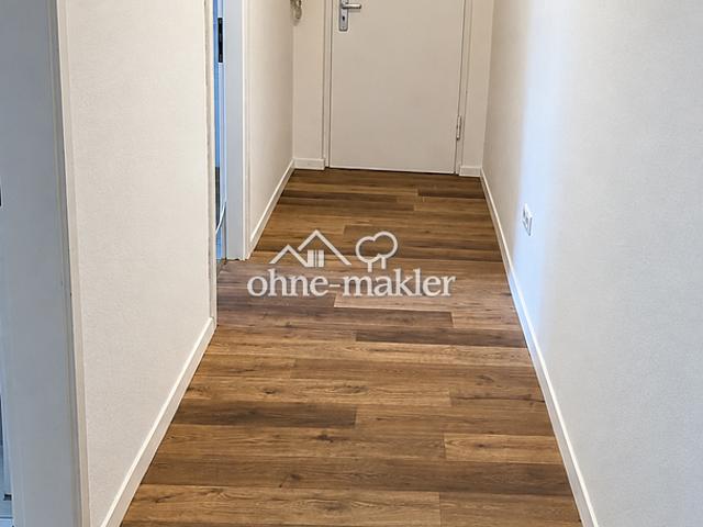 Helle 2 Zimmer Wohnung mit Balkon