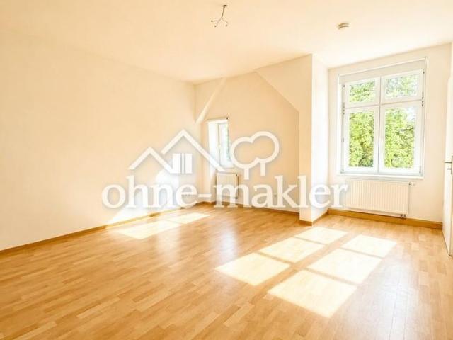 Helle 2 Zimmer Wohnung mit Balkon barrierefrei mit Fahrstuhl