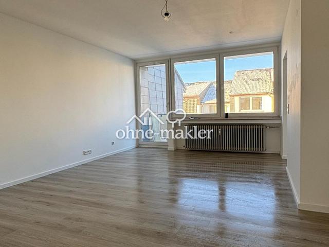 Helle 2 Zimmer Wohnung mit Balkon, Küche und neuem Bad in Waldbröl