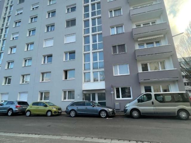 helle 2 zimmer wohnung mit balkon im 4. obergeschoss mit lift – 4020 linz, waldmüllergang 10b!