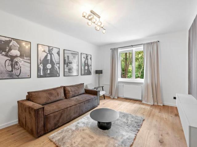 Helle 2 Zimmer Wohnung mit Balkon in Berlin Reinickendorf