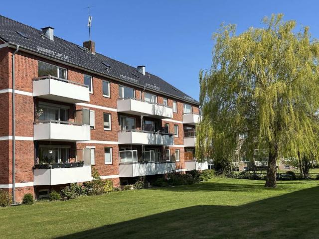Helle 2 Zimmer Wohnung mit Balkon in gepflegter Wohnanlage – ca. 61 m² im Musikerviertel