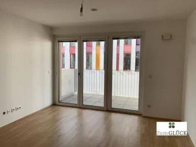 Helle 2 Zimmer Wohnung mit Balkon in Grünruhelage