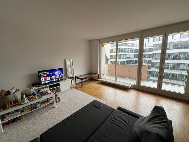 Helle 3 Zimmer Wohnung mit Balkon in Frankfurt am Main