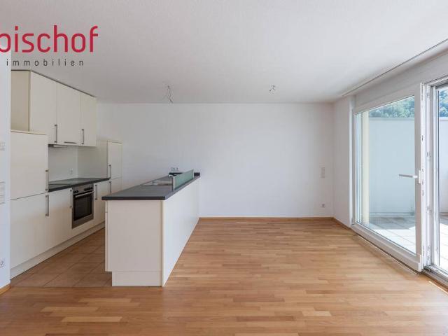 Helle 2 Zimmer Wohnung mit Balkon in ruhiger Lage zu verkaufen